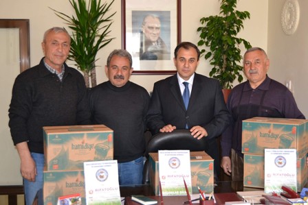 Kulu’da öğrencilere bin 500 adet YGS kitapçığı dağıtıldı