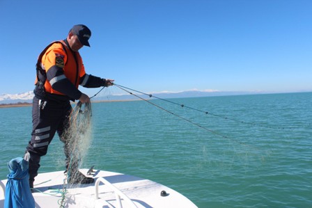 Jandarmadan Beyşehir Gölü’nde Yasak Ağ Denetimi