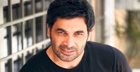 Uğur Işılak'tan orijinal Dombra performansı