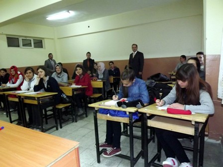 Öğrencilere ingilizce eğitimi