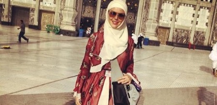 Ünlü sunucu da Umre'de! Fotoğraf paylaştı