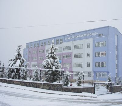 Özel Gençlik’te Ana Baba Tutumları semineri yapıldı