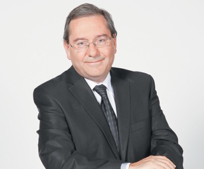 Zentürk, 'devrimin esen ruhu'nu yazdı