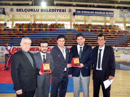 Gençlikspor kick boksta şampiyon