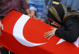 Teröristlerin öldürdüğü şoför defnedildi