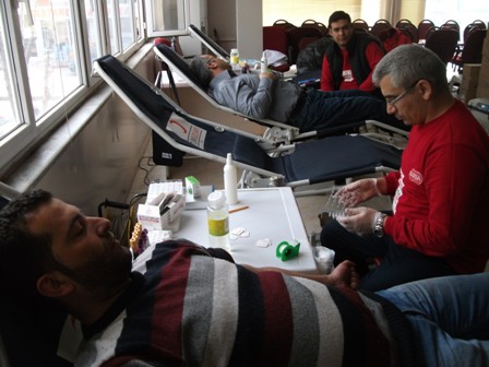 Karapınar'da kan bağışı kampanyasına büyük ilgi