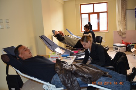 Ilgın'da Kızılay'ın kan bağışı kampanyasına yoğun ilgi