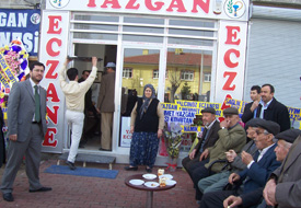 Karapınar'da bir eczane daha açıldı