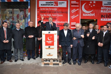 Candan ve Öz  açılışa katıldı