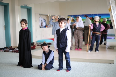 M. Özdemir’de drama dersleri sürüyor