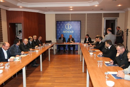 Altay iş adamlarıyla bir araya geldi