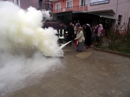 Akşehir itfaiyesi eğitimlerini sürdürüyor