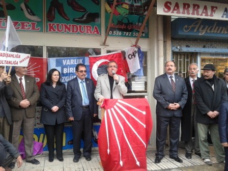 CHP Ilgın seçim bürosu açıldı