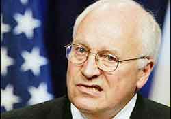 Dick Cheney dosyalarla geldi