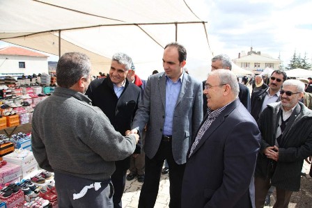 AK Parti çalışmalarını sürdürüyor