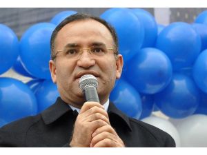 Meclis İç Tüzüğü'ne göre bir yol takip edilir