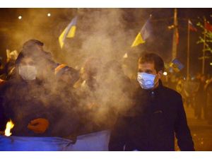 Hükümet ile Rusya yanlısı göstericiler arasında çatışma