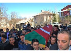 Burak Can Karamanoğlu'nun cenazesi memleketi Giresun'da