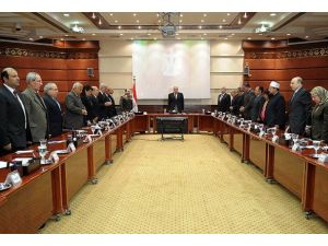 Mısır'da seçim ertelenmeyecek