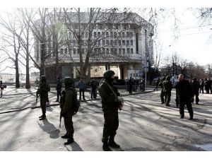 Kırım'daki referandumda oy verme işlemi başladı