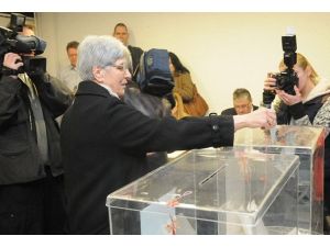 Sırbistan'da genel seçimler başladı