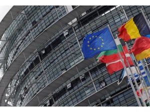 AB Rusya'yı uyardı