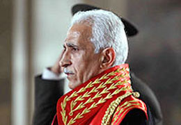 Başbakan'ı dinledi ama alkışlamadı