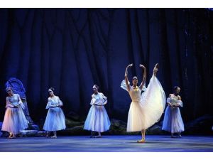 "Giselle" seyirciden büyük ilgi gördü
