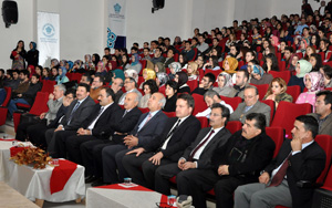 NEÜ’de Çanakkale konferansı düzenlendi