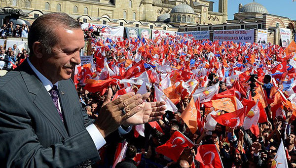 Erdoğan'dan Baykal'a: "Git 'paralel yapı'ya sor"