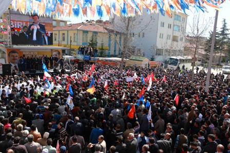 Dışişleri Bakanı Davutoğlu, Konya'da: hesabı sorulacak