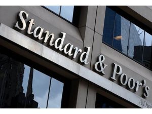 S&P Rusya'nın not görünümünü düşürdü