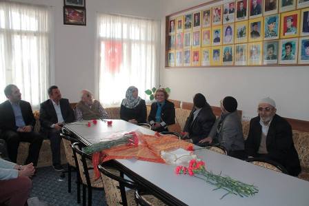 Ak Parti Karatay İlçe Teşkilatı şehit ailelerini ziyaret etti