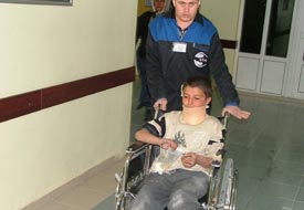 Otomobilin çarptığı bisikletli yaralandı