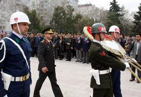 Boş ilçelere Vali Yardımcıları bakacak