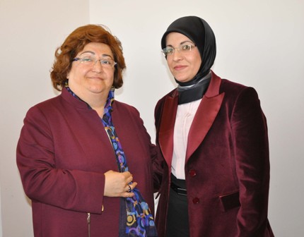 Akşit: Kadınların da siyasette var olduğunu gösteriyoruz