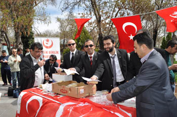 Yazıcıoğlu için helva dağıtıldı