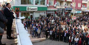 Özkafa seçim çalışmalarını sürdürüyor