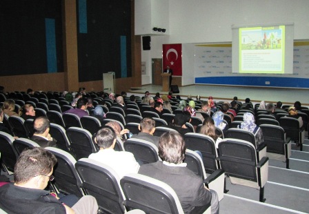 Özdemir'den velilere eğitim