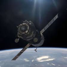 Soyuz uzay aracı, UUİ'ye kenetlendi