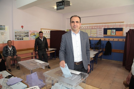 Başkan Altay oyunu kullandı