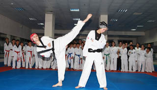 Dürdane ile Sarı kardeşler Tekvando Milli Takımı’nda