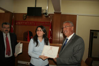 Mehmet Şahin mazbatasını aldı