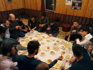 İHH-AYDER  EVLENDİRDİ