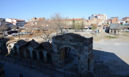 Tarihi Osmanlı Buğday Pazarı Yeniden Canlanıyor