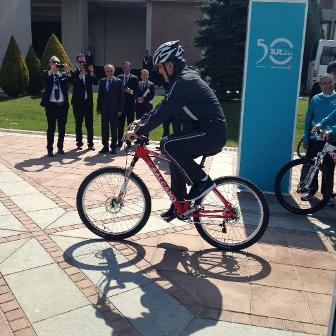 Cumhurbaşkanı Gül pedal çevirdi