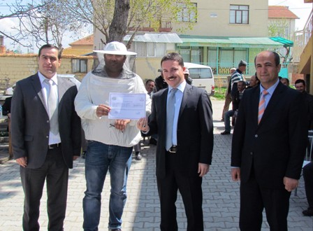Hüyük’te arıcılık  kursunda belgeler verildi