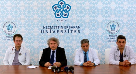 Göğüs kemiği kesilmeden aort kapağı değiştirildi