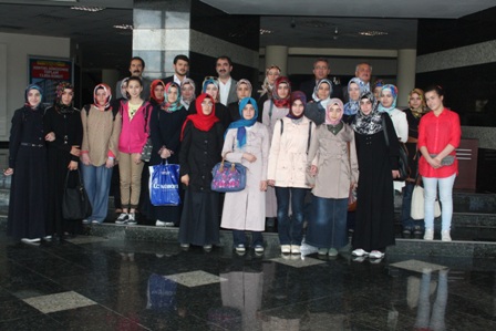 AK Parti Karatay'da Genç Bayanlar Bir Araya Geldi