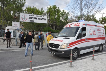 Konya'da emekli öğretmen bıçaklandı